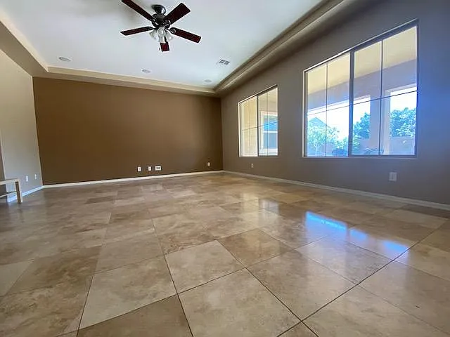 1905 W Swan Dr — Photo 5