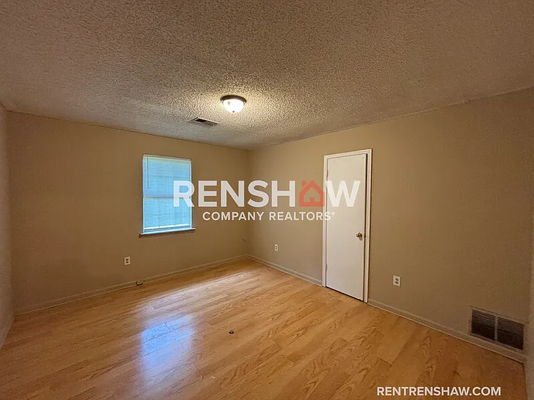 3257 Garver Rd — Photo 6