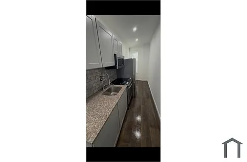 351 Autumn Ave #2 Photo 1