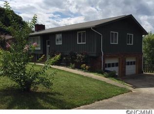 160 Forsythia Ln, Clyde, NC 28721