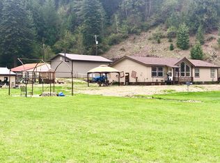 286 Ahrs Loop, Saint Maries, ID 83861