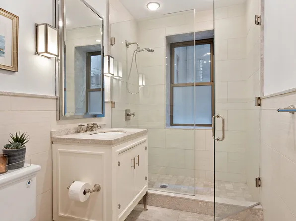 31 East 28th Street image 8 of 8