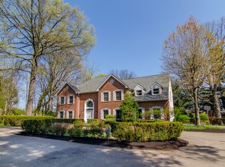533 Spring Mill Rd, Villanova, PA 19085