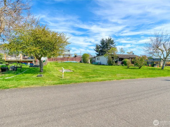 698 Kendor Drive, Point Roberts, WA 98281