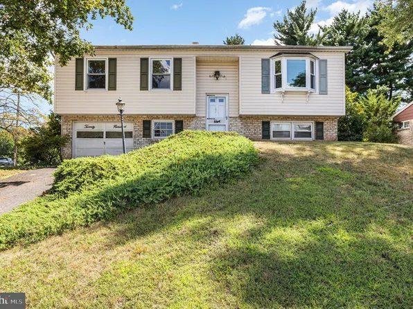 2400 Ramblewood Rd, York, PA 17408