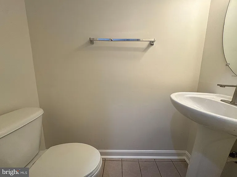 24652 Kings Canyon Sq — Photo 24
