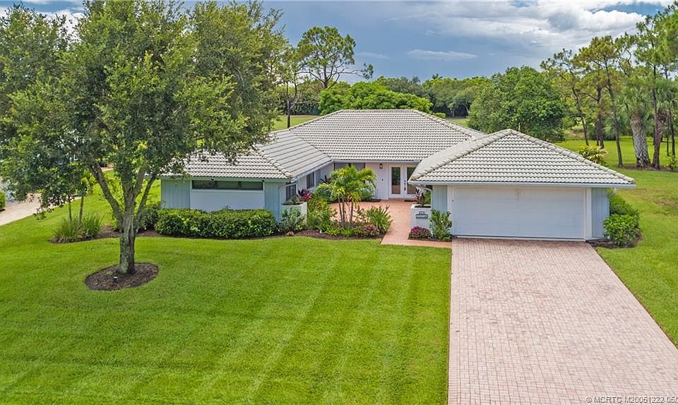 1st image of 1463 SW Troon Cir