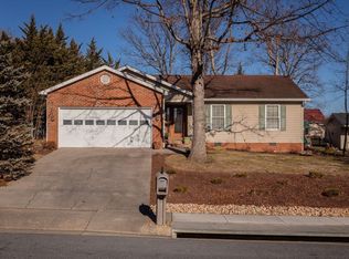 1716 Evergreen Dr, Harrisonburg, VA 22801