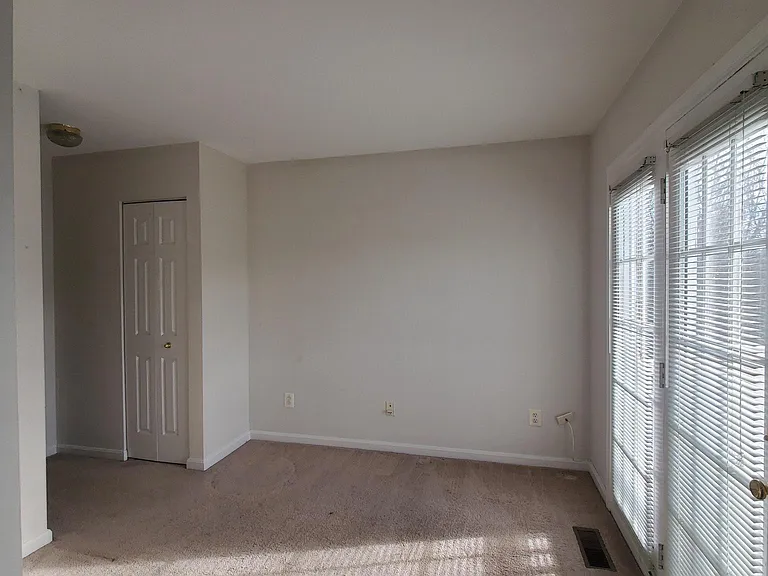 16211 Ellipse Ter #121 — Photo 23