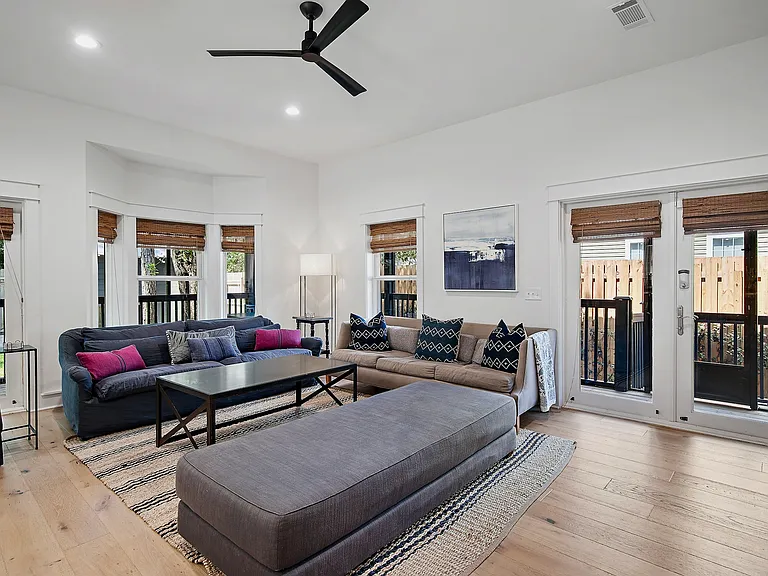 52 Summer Breeze Ln — Photo 8