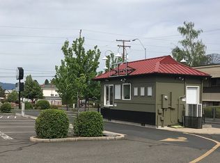 750 Crater Lake Ave, Medford, OR
