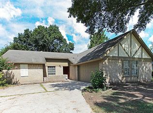 8103 Streamside Dr, Houston, TX 77088