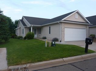 667 Springbrook Cir UNIT 59, Deforest, WI 53532