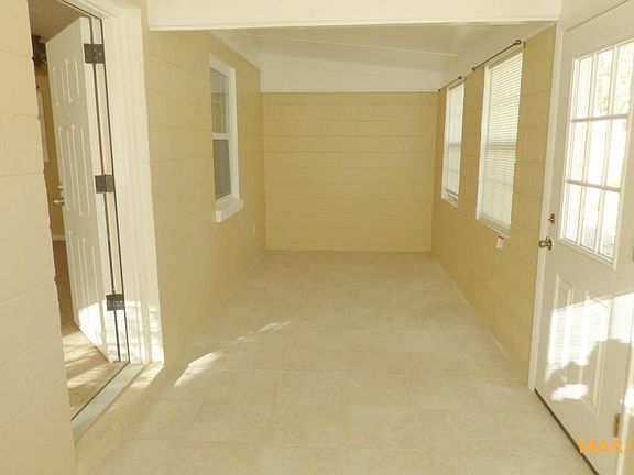 4th image of 4002 Peach Dr