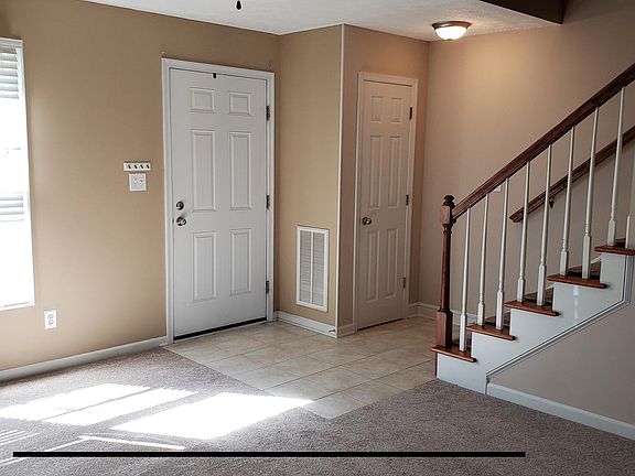 3rd image of 611 Northwynd Cir
