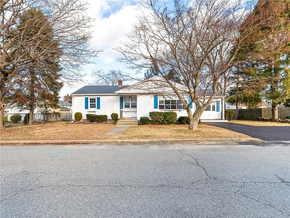 1st image of 63 Villa Ave