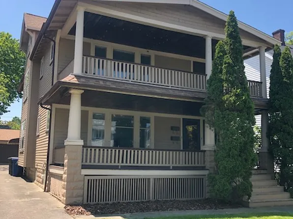 17433 Woodford Ave, Lakewood, OH 44107