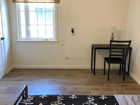 4th image of 728 N Conlon Ave #B