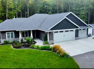 W1814 Krause Rd, Marinette, WI 54143