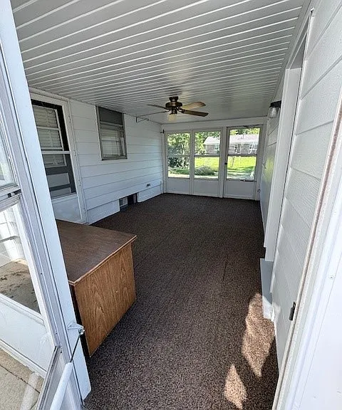 371 Urbanna Dr — Photo 8