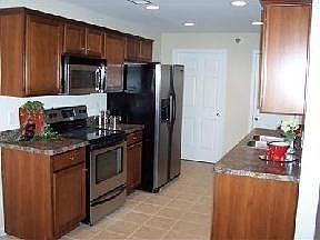 2nd image of 857 Malabu Dr APT 6002