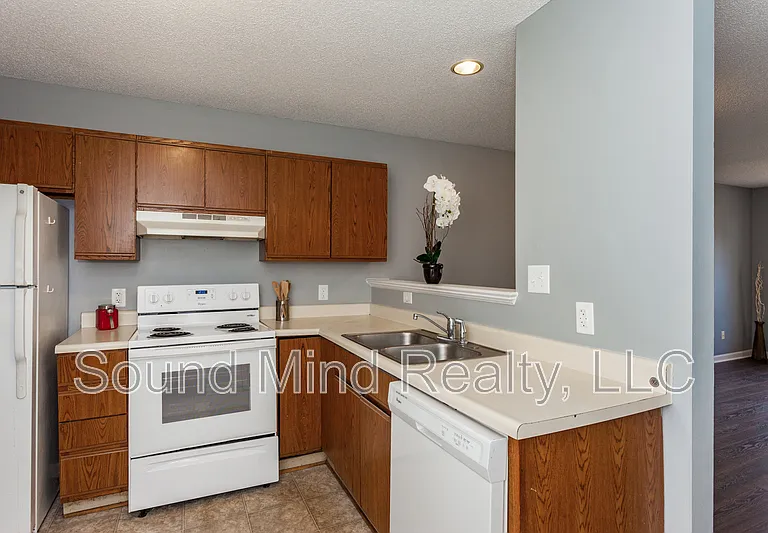 2809 Ferret Ct — Photo 10
