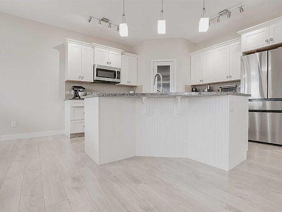4th image of 12830 S 106a St