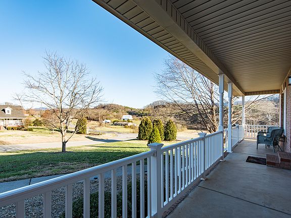 2nd image of 1149 Cobble Way