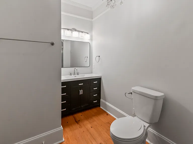 2217 Laurel St #4 — Photo 12