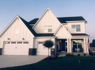 7568 Walnut Grove Ln N, Maple Grove, MN 55311