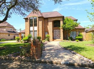 8302 Fawn Terrace Dr, Houston, TX 77071
