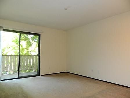 3rd image of 29300 Dixon St APT 206