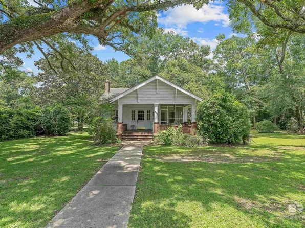 708 Hand Ave, Bay Minette, AL 36507