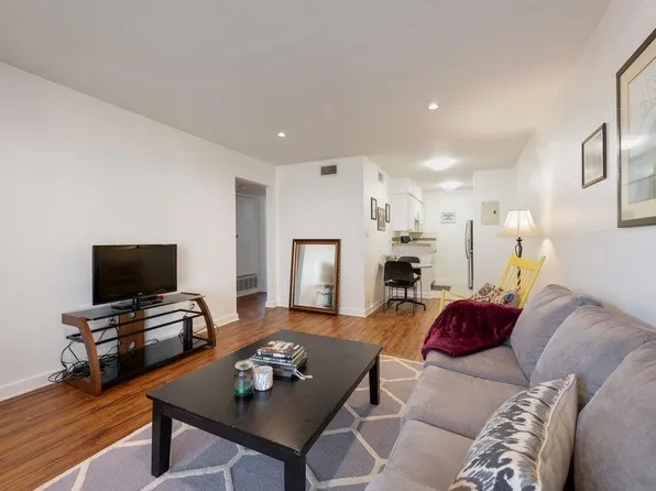 304 E 34th St, Austin, TX 78705