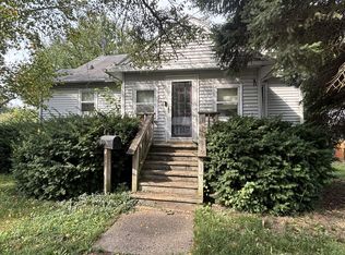808 N 3rd St, Kentland, IN 47951