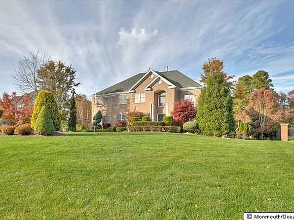 62 Mill Pond Rd, Jackson, NJ 08527