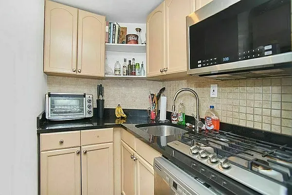 Rented by Living New York | media 9