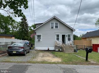 15 Hazel Ln, Pine Hill, NJ 08021