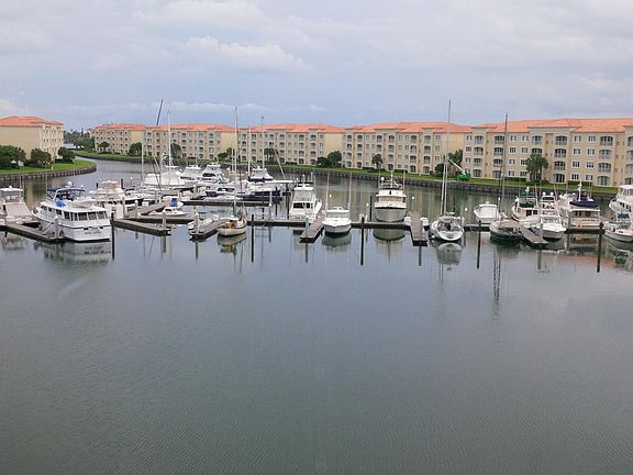 2nd image of 11 Harbour Isle Drive W #Ph05