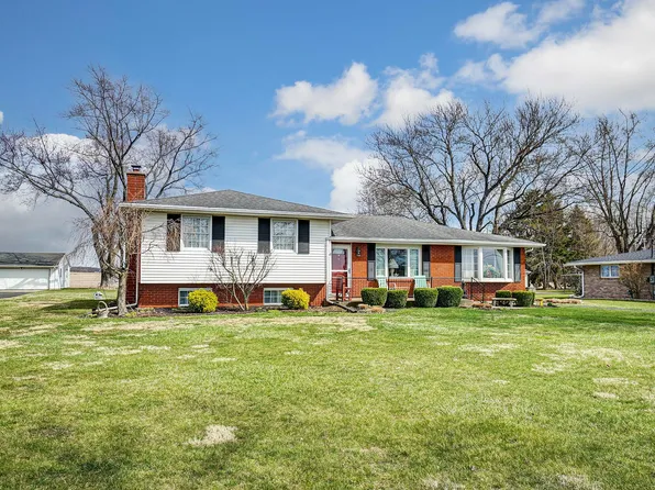 910 Bowman Rd, Springfield, OH 45505