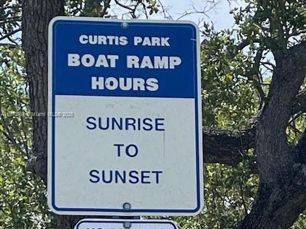 miami-florida-43824088 picture