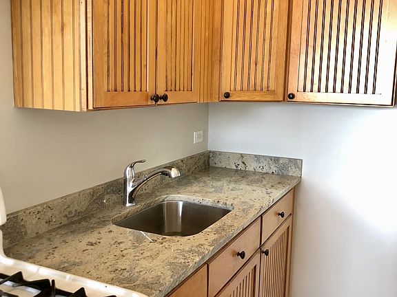 4th image of 7606 N Paulina St #11359466