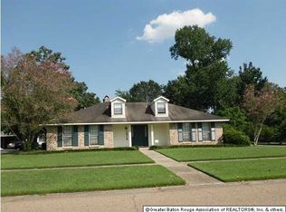 1516 Twisted Oak Ln, Baton Rouge, LA 70810
