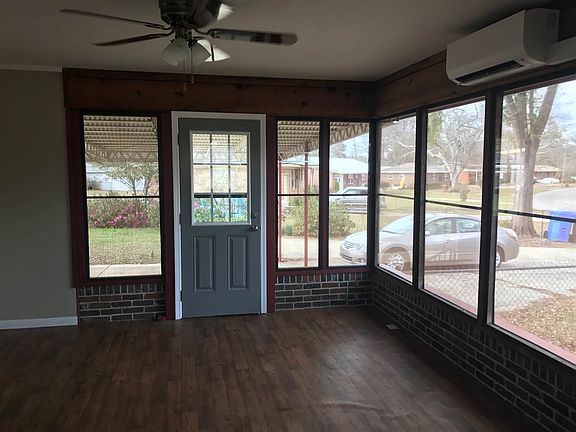 5th image of 2316 S Park Ave