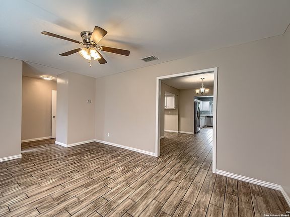 5th image of 7210 Hickory Grove