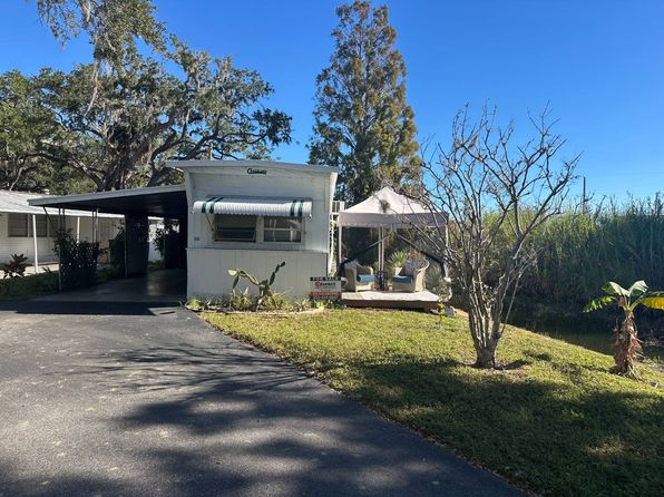108 Crescent Dr, Tavares, FL 32778