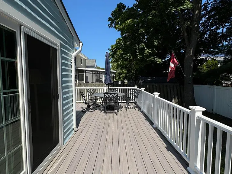 70 Wilson Ave — Photo 10