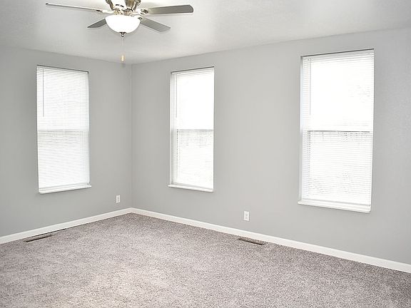 5th image of 632 E Elkhart St