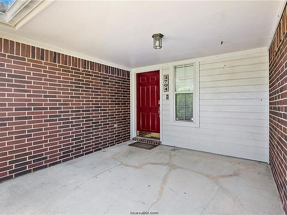 3rd image of 3704 Eastshire Ct