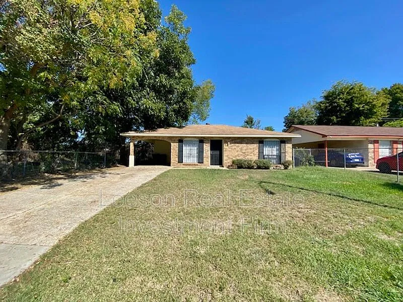 217 N Emerald Loop